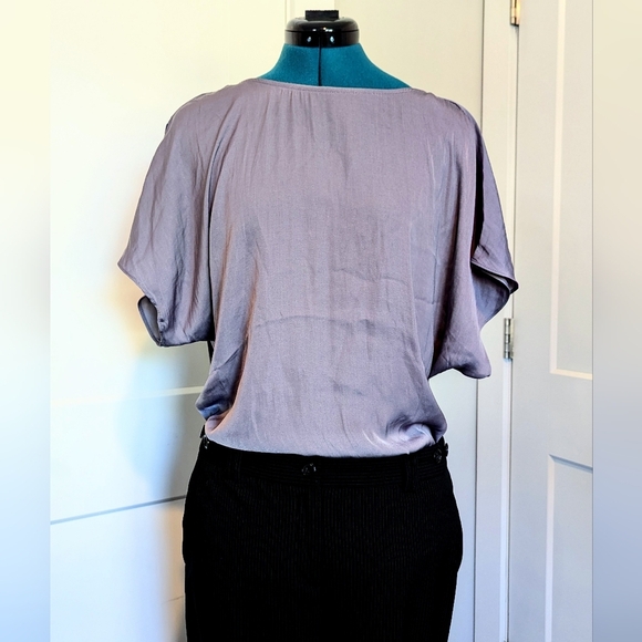 Banana Republic Factory Tops - Banana Republic women's blouse Large silky cowl back dolman sleeves purple NWT
